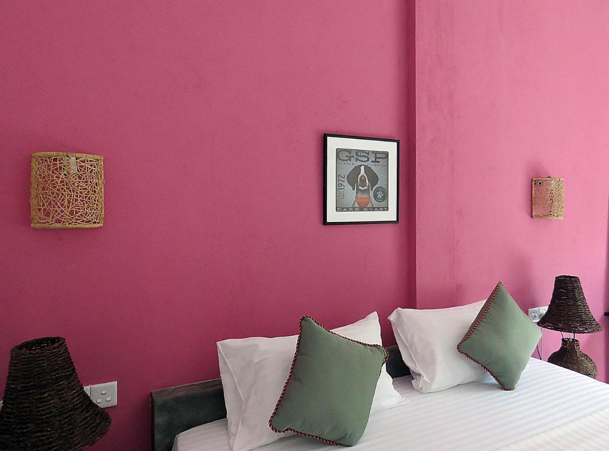 H&C Heaven Beach Hotel Unawatuna Bagian luar foto