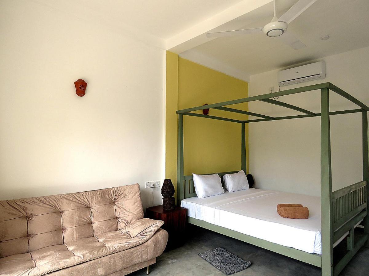 H&C Heaven Beach Hotel Unawatuna Bagian luar foto
