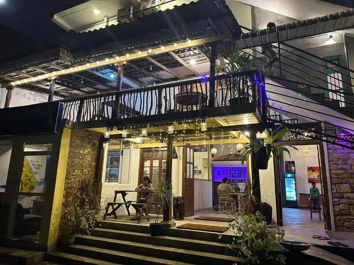 H&C Heaven Beach Hotel Unawatuna Bagian luar foto