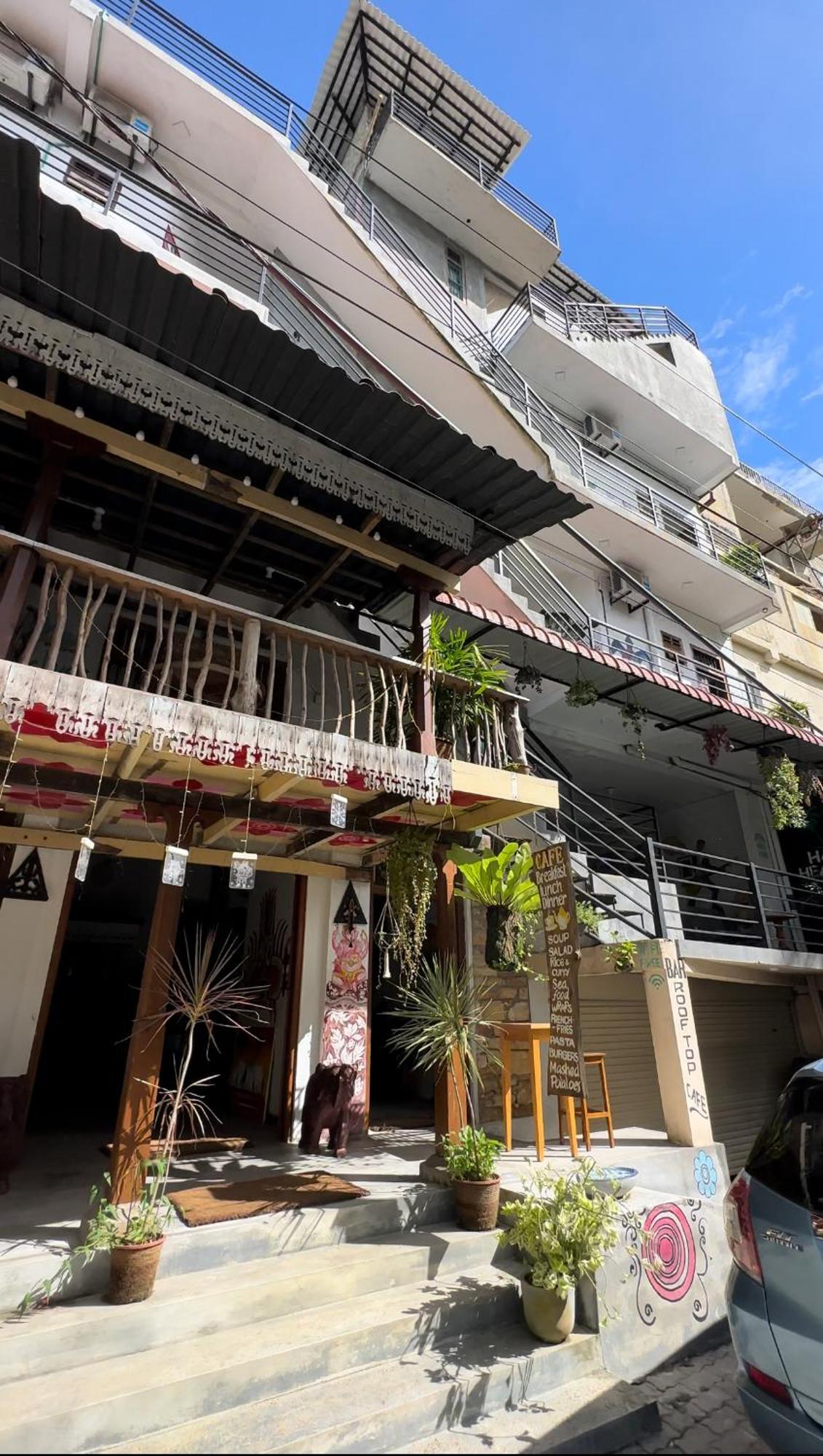 H&C Heaven Beach Hotel Unawatuna Bagian luar foto